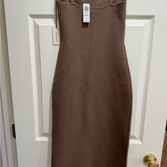 Aritzia Babaton Lariat dress size s NWT - Picture 3 of 8